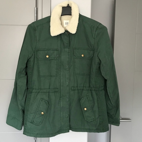 GAP Jackets & Blazers - Gap Sherpa Lined Utility Jacket